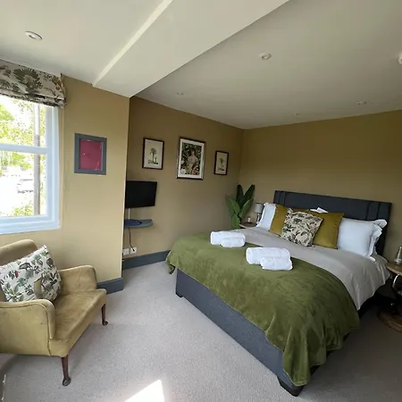 The Stanwick Arms 3*
